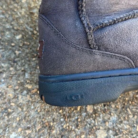 Ugg Australia Leatger Sheepskin Winter Boots - Picture 7 of 14